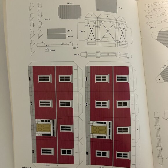 Bundle of 2 DIY project/craft/activity books - Picture 10 of 10